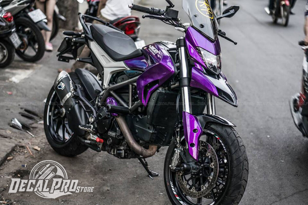 Tem xe Ducati Hyper Violet - Ảnh 2
