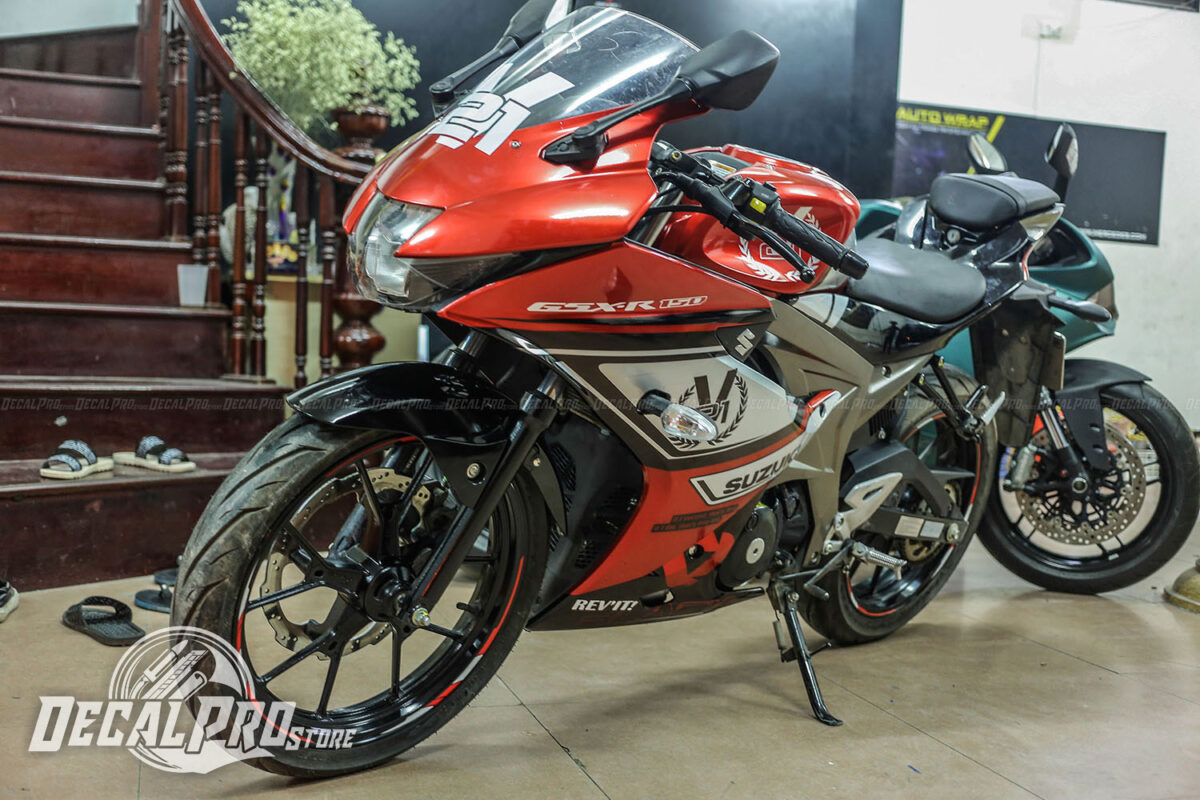 Suzuki GSX R150 Victory Candy - Ảnh 4