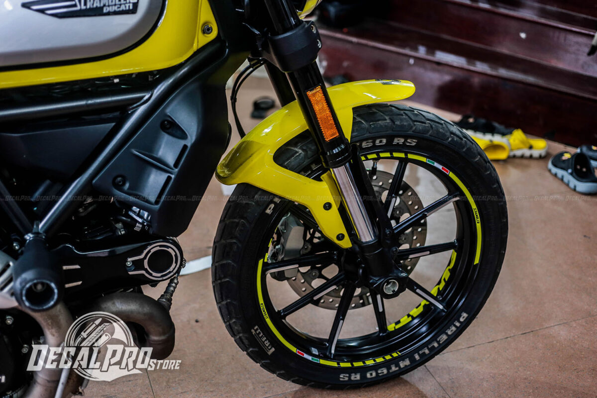 Tem xe Ducati Scrambler Gloss Yellow - Ảnh 5