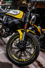 Tem xe Ducati Scrambler Gloss Yellow - Ảnh 4
