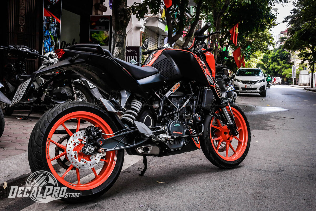 Tem xe KTM Duke 200 Orange Black - Ảnh 4