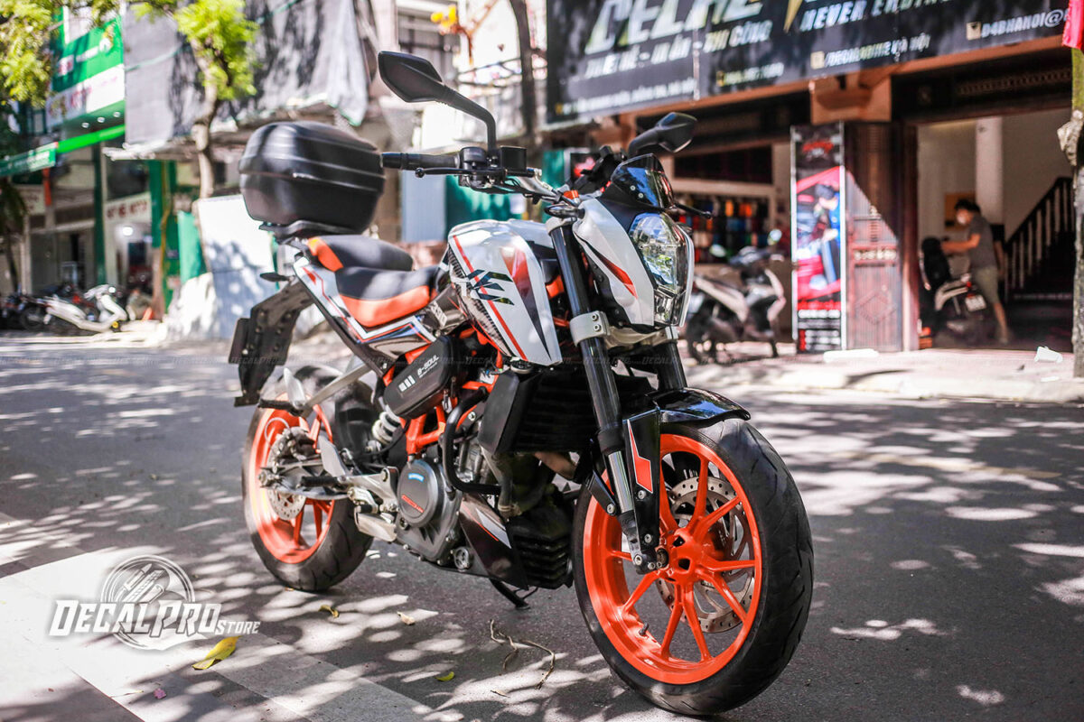 Tem xe KTM Duke 390 White Racing Carbon - Ảnh 2