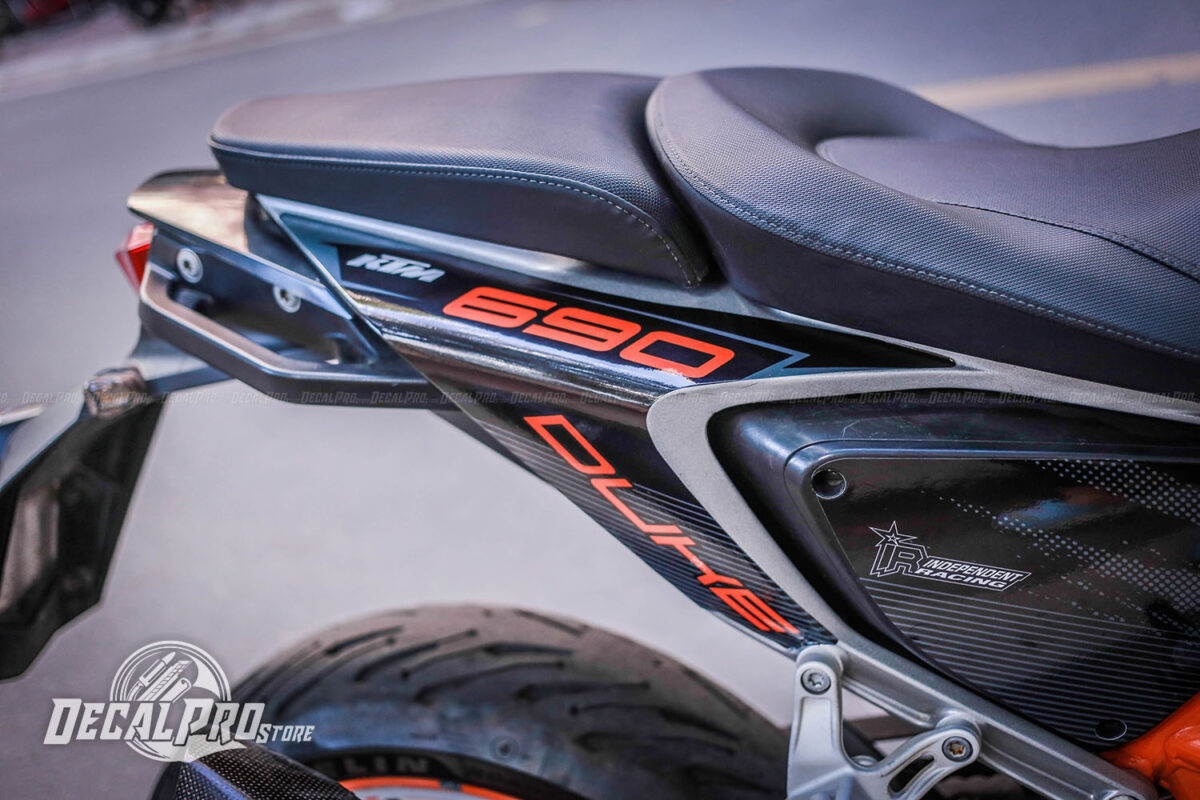 Tem xe KTM Duke 690 Grey Racing - Ảnh 5