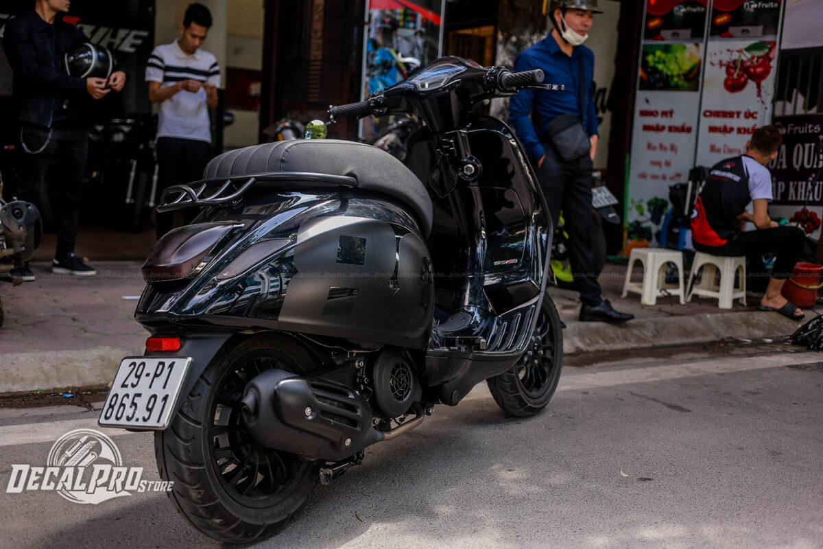 Vespa Primavera Matte Black 88 - Ảnh 4