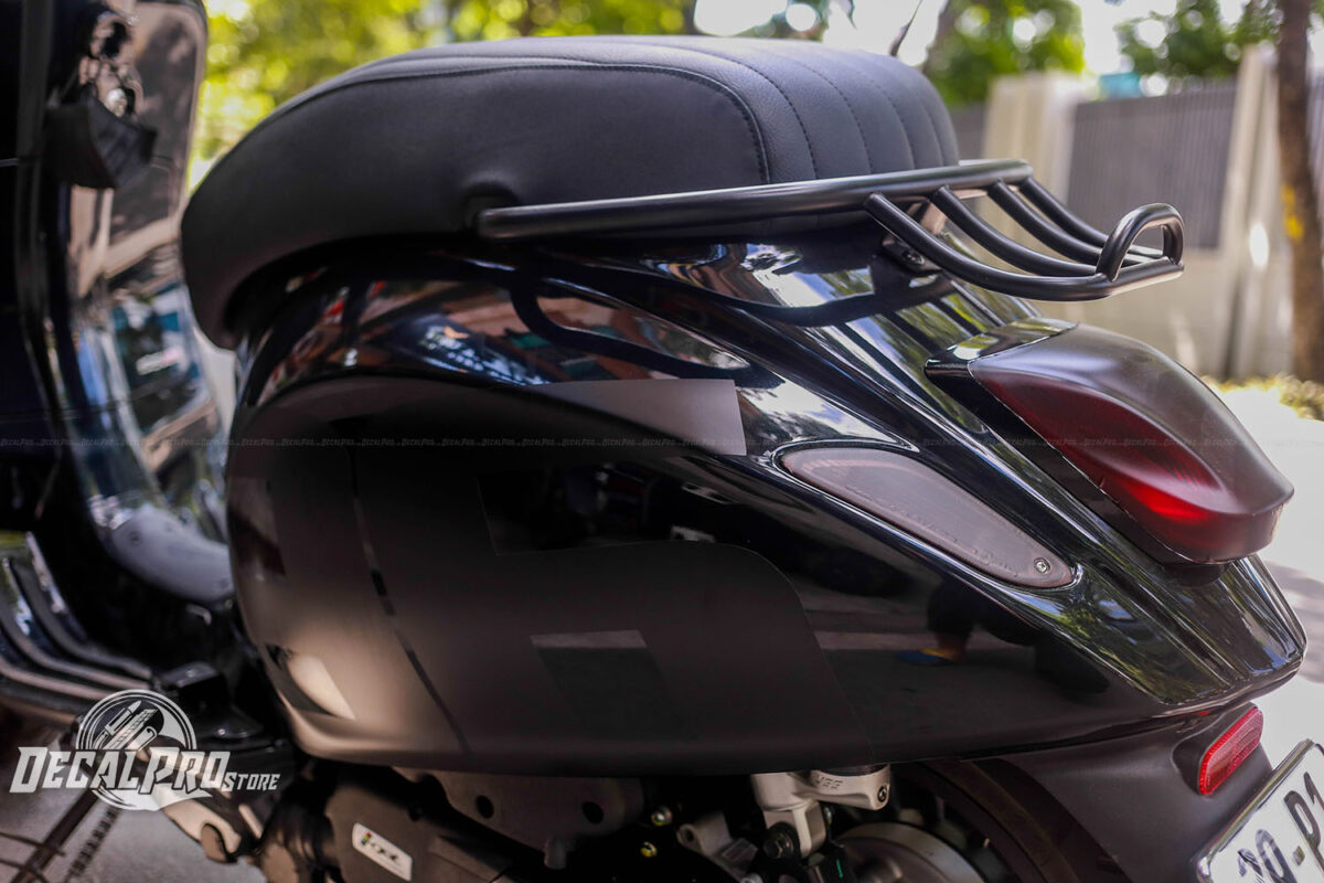 Vespa Primavera Matte Black 88 - Ảnh 3