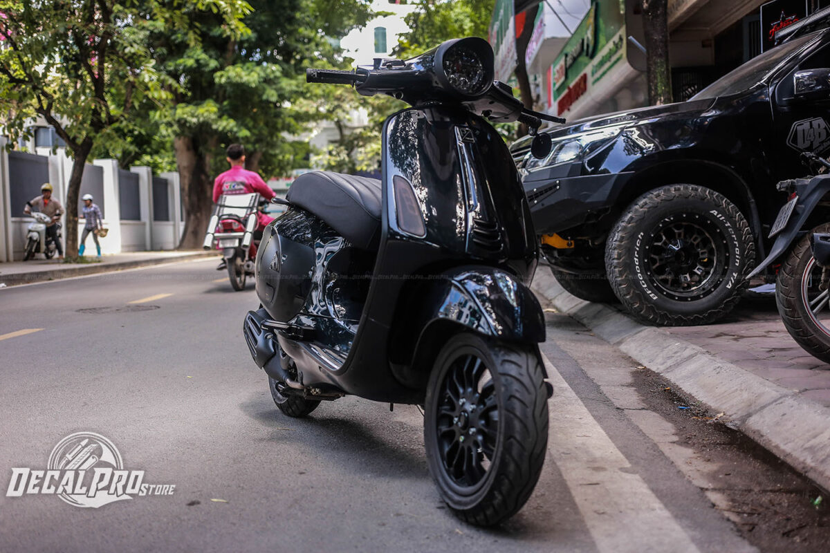 Vespa Primavera Matte Black 88 - Ảnh 2